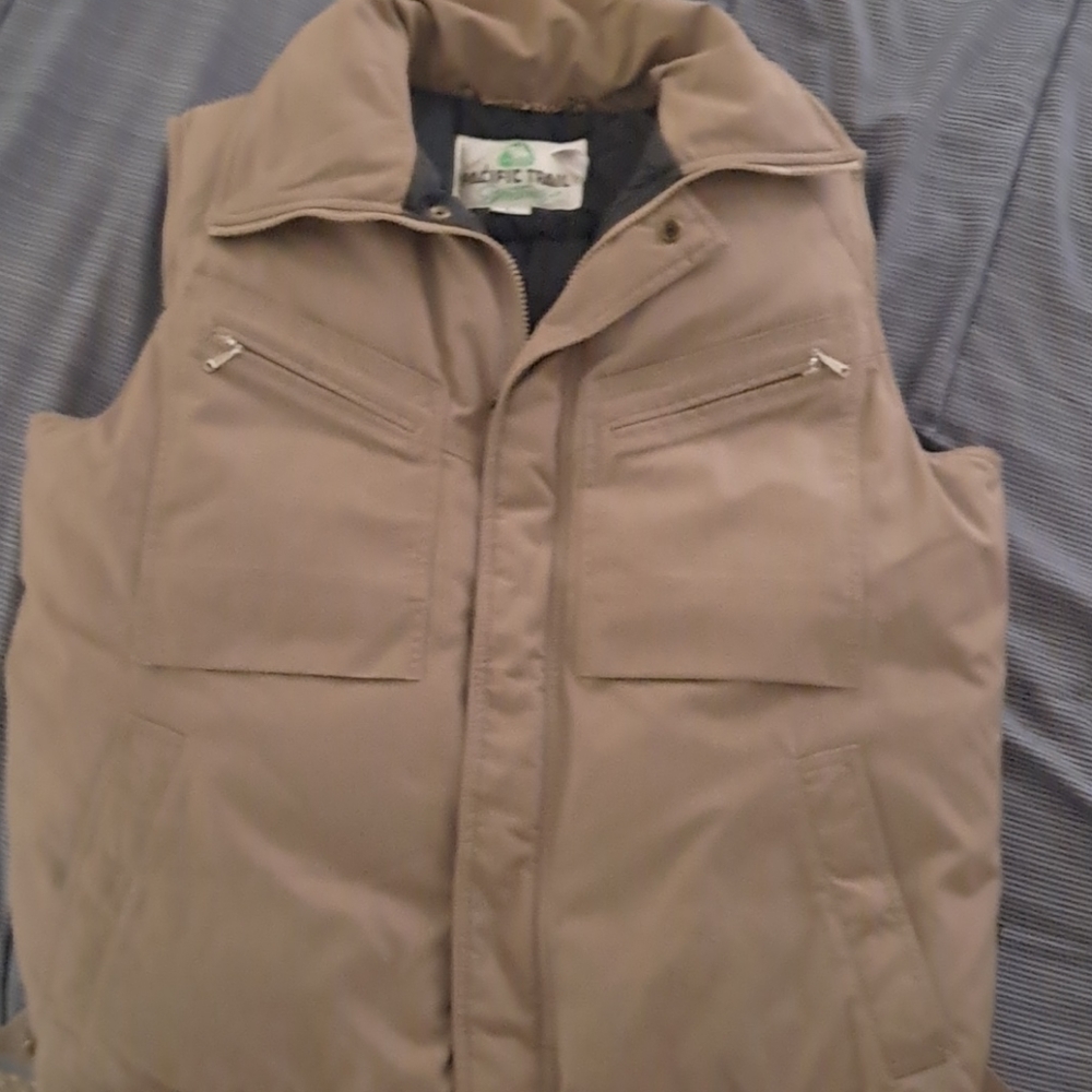 Pacific trail sportswear vest